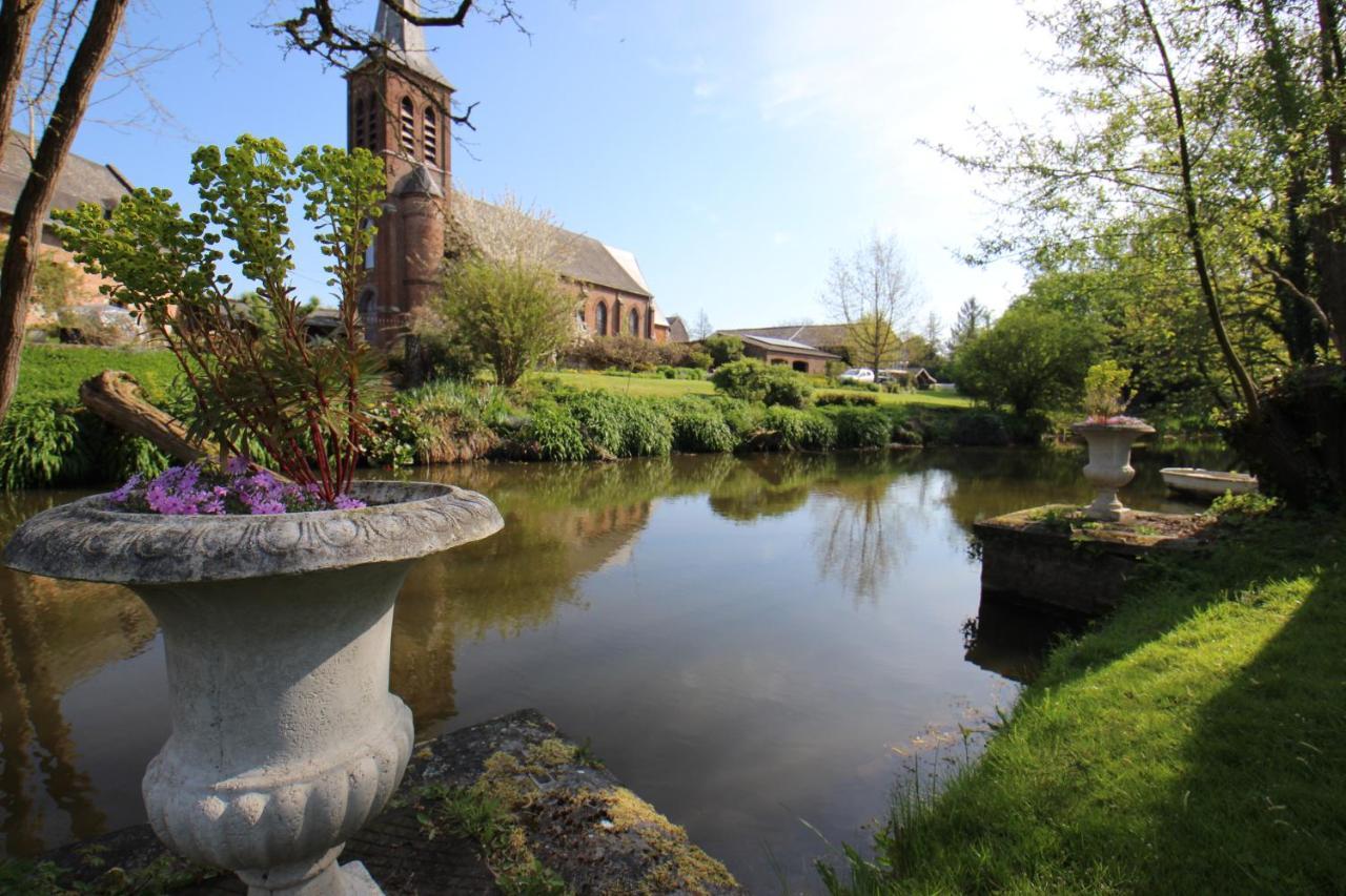 Chateau De Ruesnes Luaran gambar